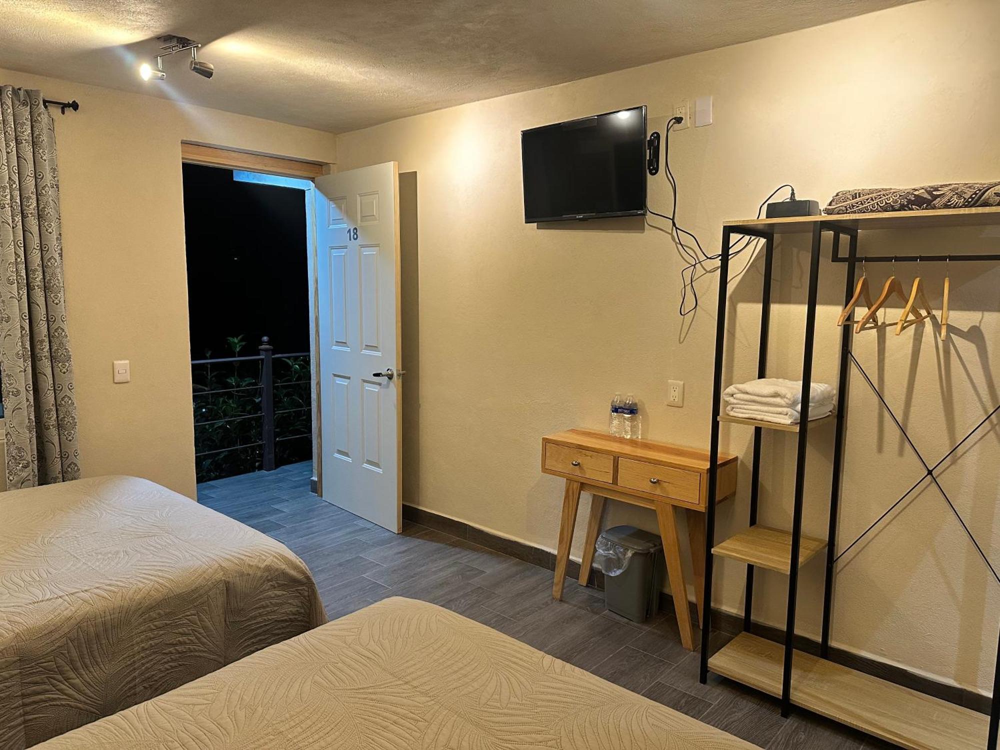 Hotel San Carlos Valle de Bravo Kültér fotó